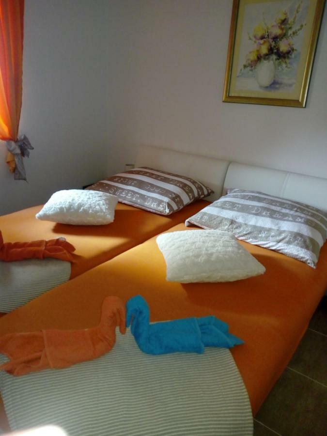 טרוגיר Apartman Radic מראה חיצוני תמונה